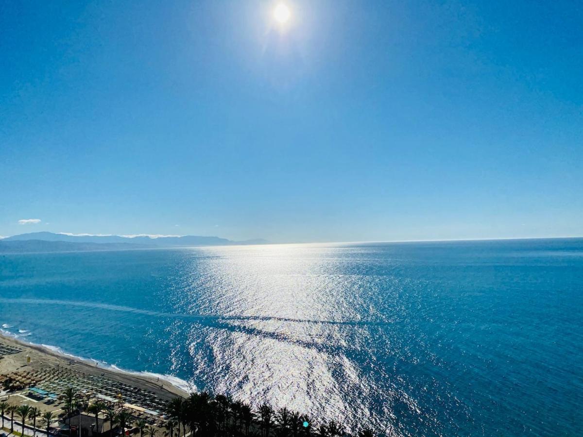 ¡Magnificas Vistas Al Mar! Piscina Y Wifi Gratis Apartment ตอร์เรโมลิโนส ภายนอก รูปภาพ