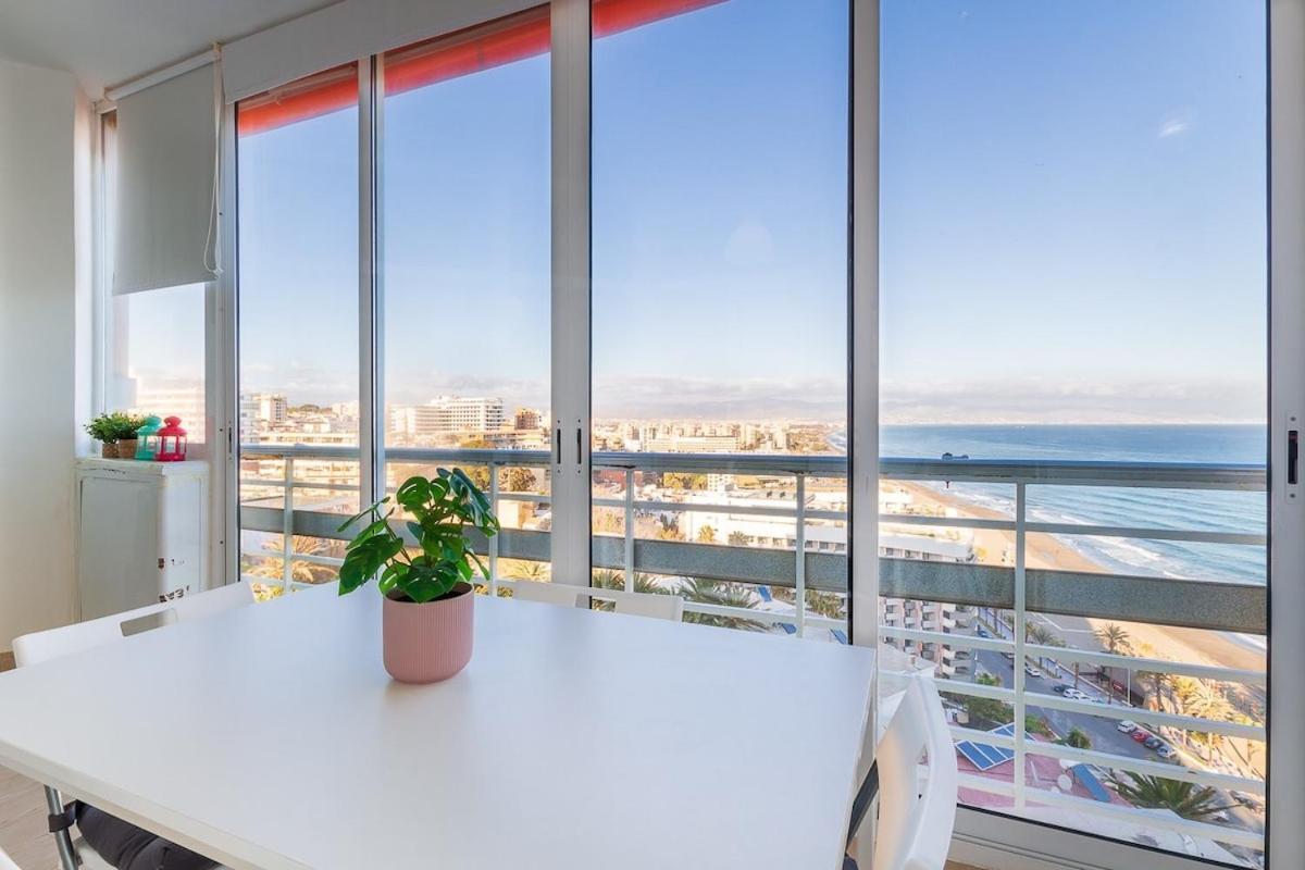 ¡Magnificas Vistas Al Mar! Piscina Y Wifi Gratis Apartment ตอร์เรโมลิโนส ภายนอก รูปภาพ