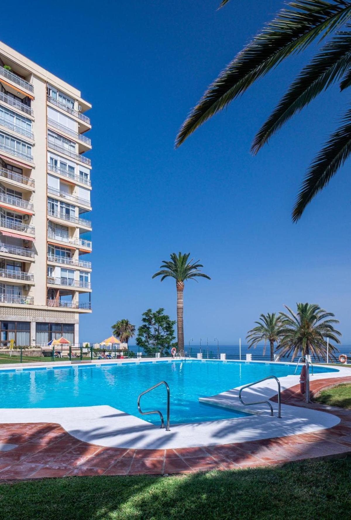 ¡Magnificas Vistas Al Mar! Piscina Y Wifi Gratis Apartment ตอร์เรโมลิโนส ภายนอก รูปภาพ